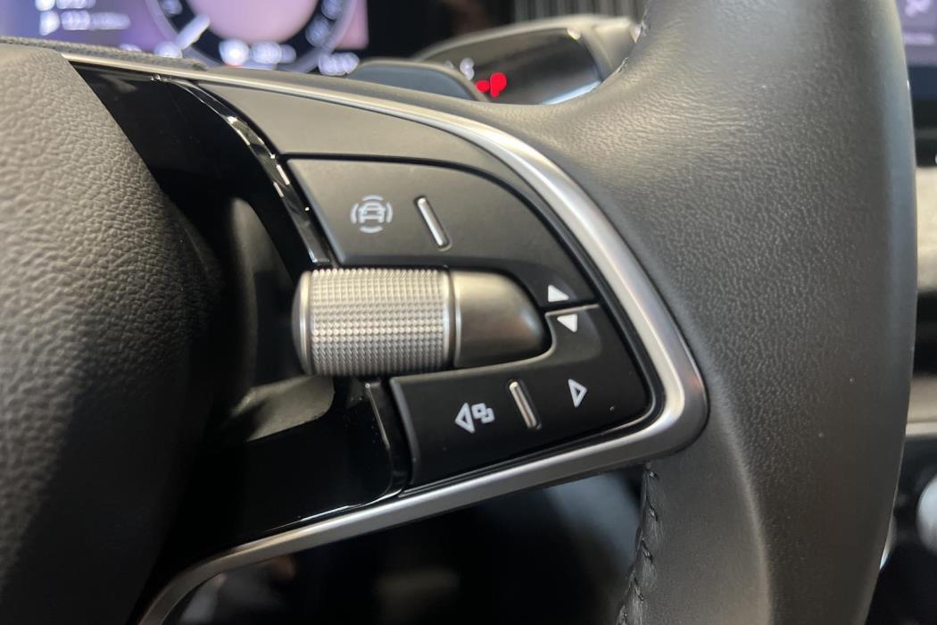 SKODA Superb 2025