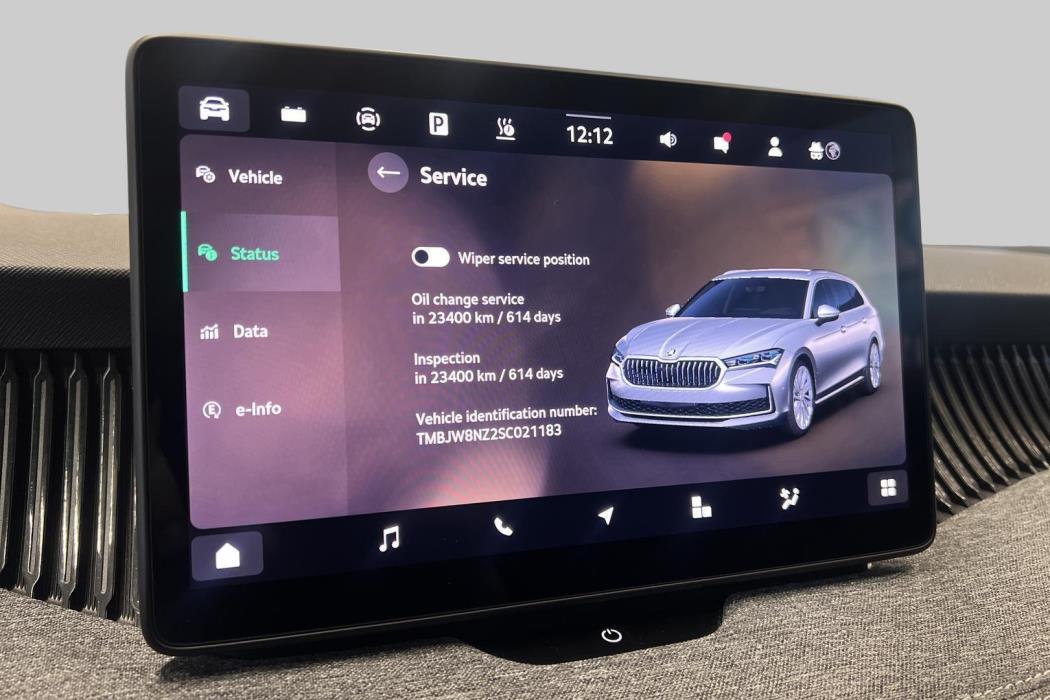 SKODA Superb 2025