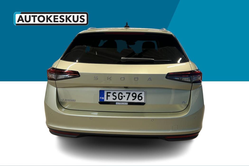 SKODA Superb 2025