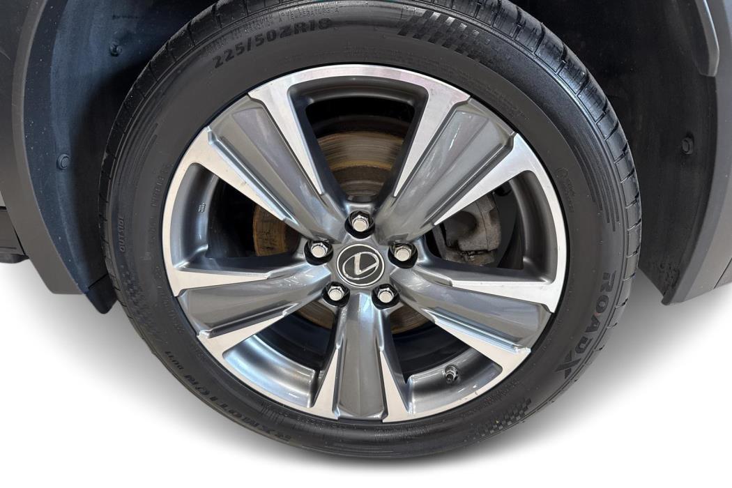 LEXUS UX 2021