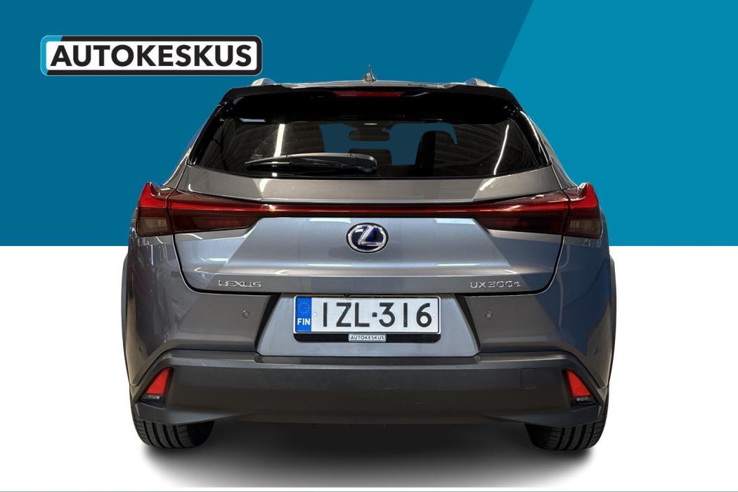 LEXUS UX 2021
