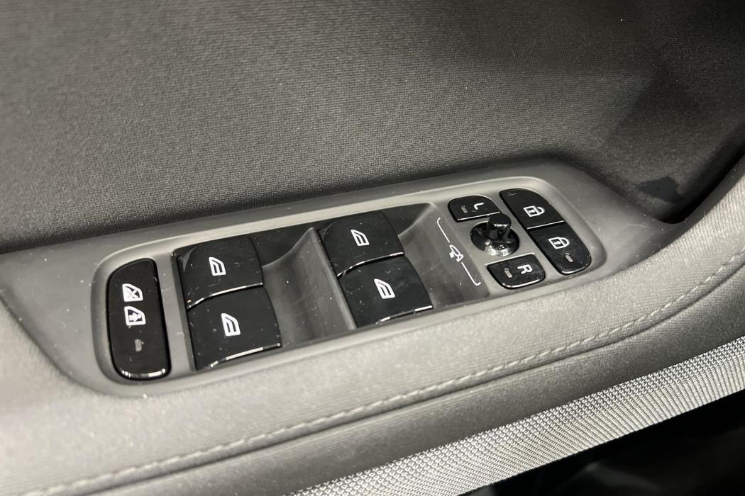 POLESTAR 2 2023