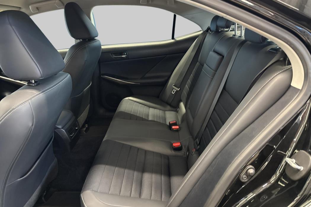 LEXUS IS 2014