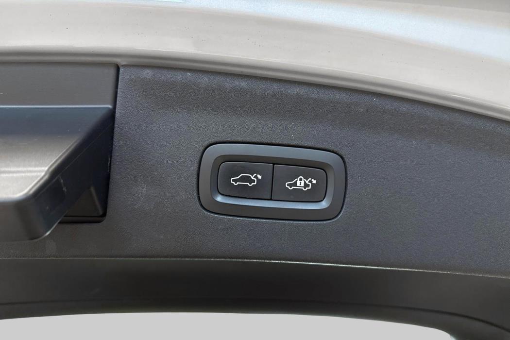 POLESTAR 2 2023