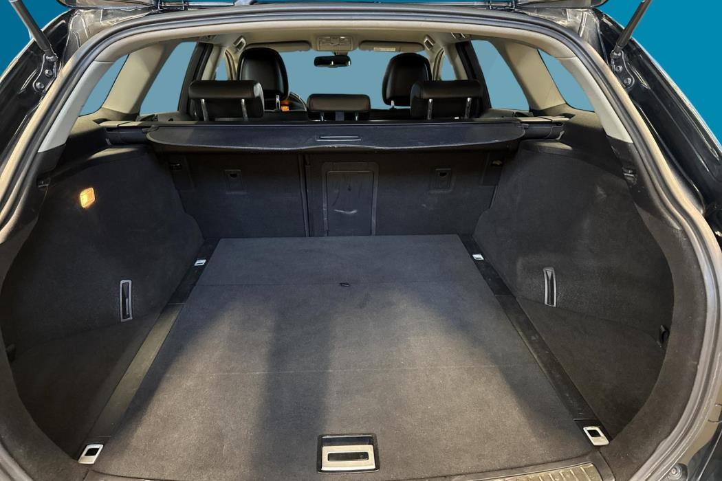 TOYOTA Avensis 2014