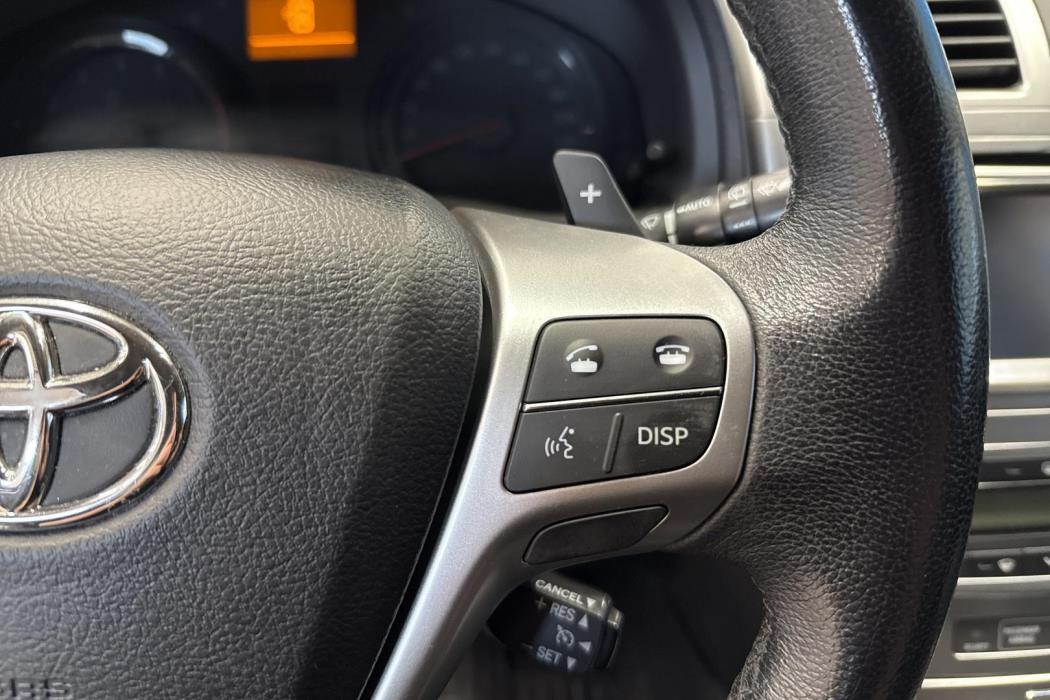 TOYOTA Avensis 2014