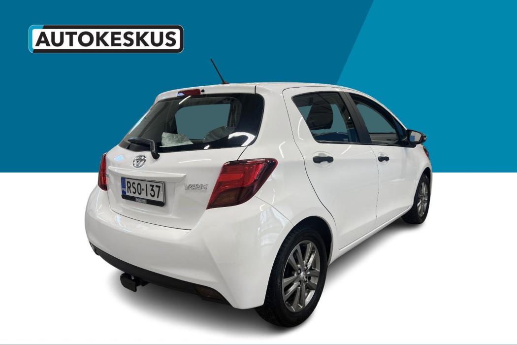 TOYOTA Yaris 2016