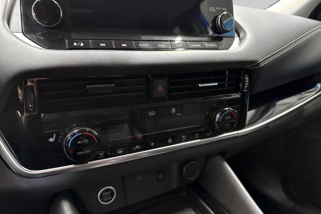 NISSAN Qashqai 2022