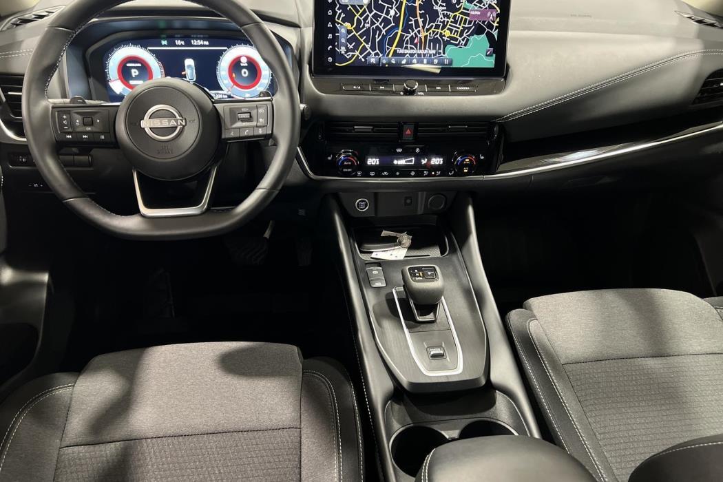 NISSAN Qashqai 2024