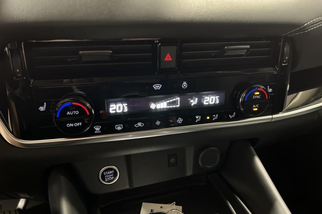 NISSAN Qashqai 2024