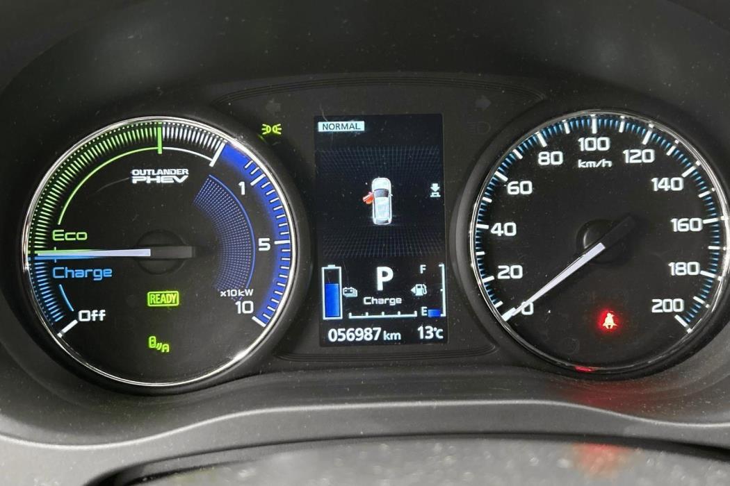 MITSUBISHI Outlander PHEV 2021