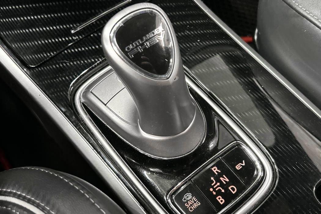 MITSUBISHI Outlander PHEV 2021