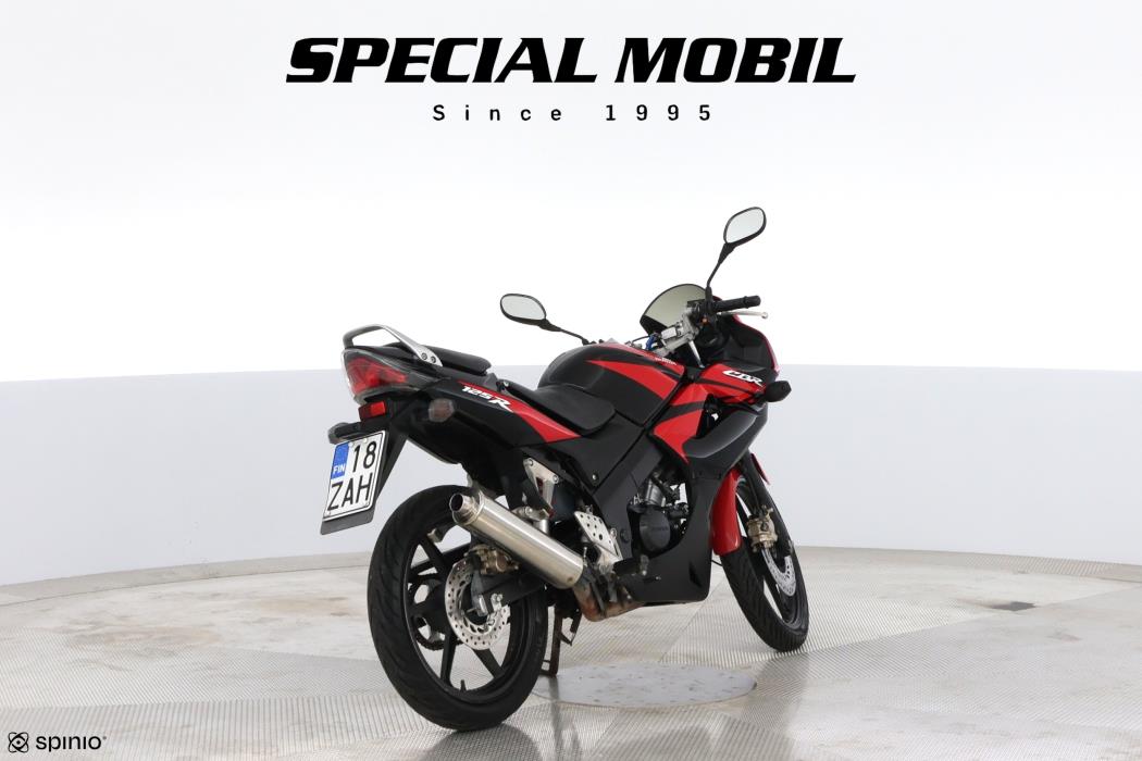 Honda CBR125R 2010