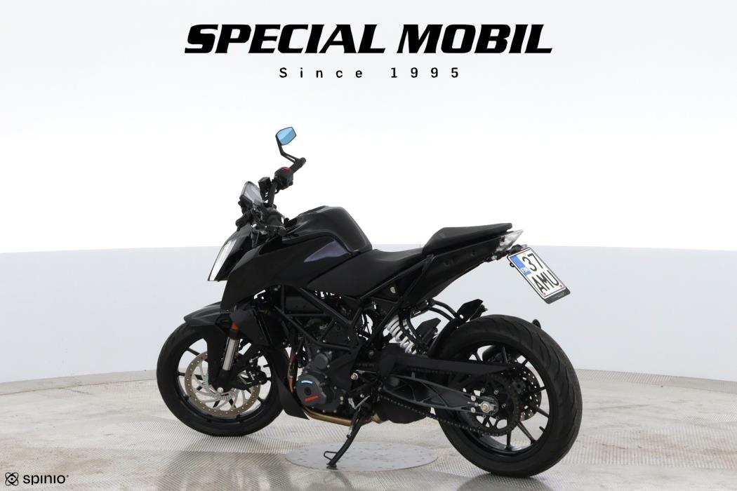KTM 390 Duke 2021