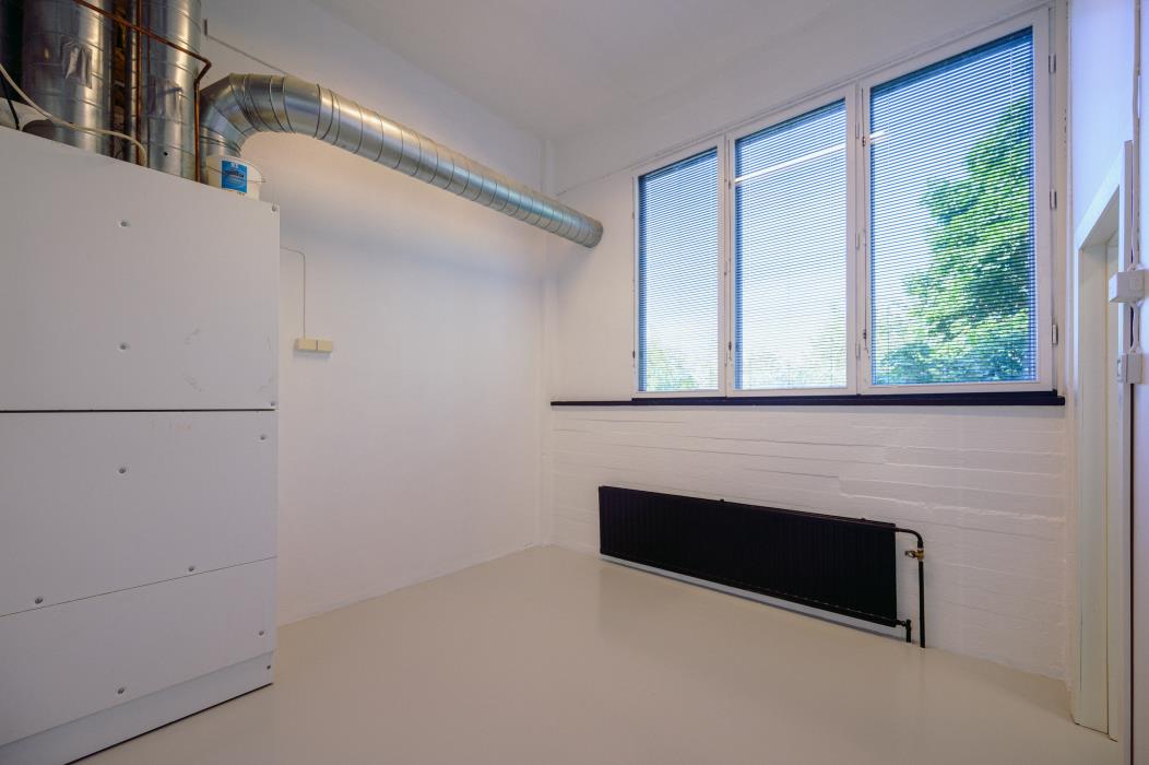 Autotalli-Hallitila 310m2 2025