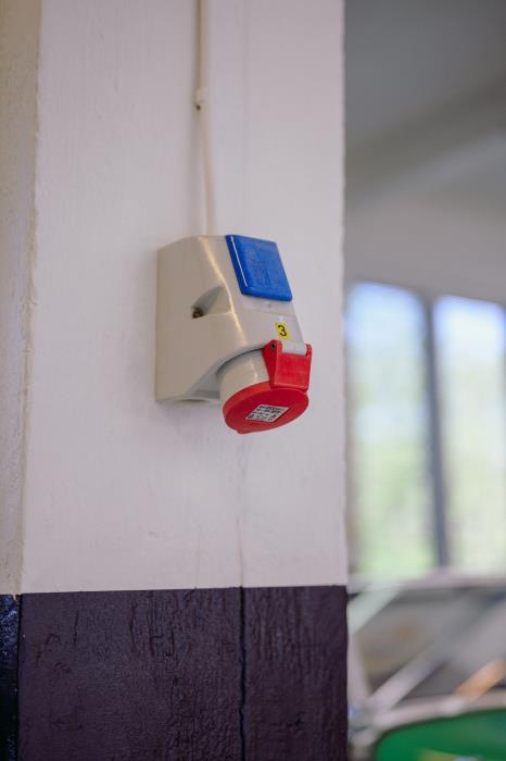 Autotalli-Hallitila 310m2 2025