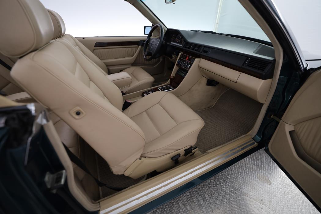 Mercedes-Benz E 1995