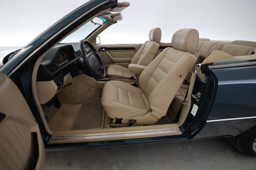 Mercedes-Benz E 1995