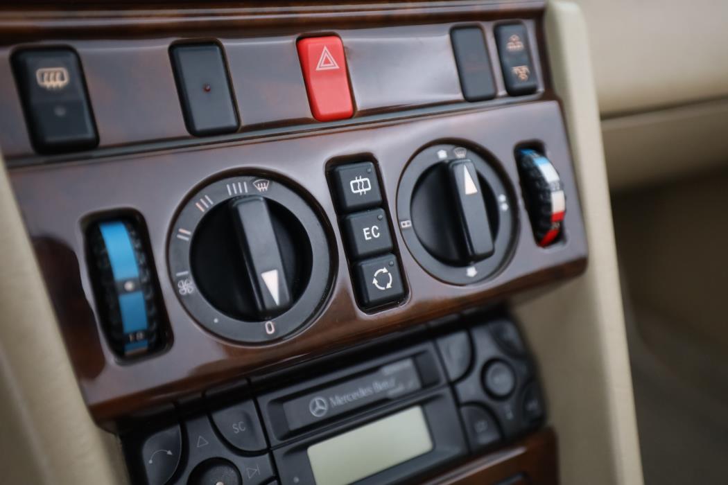 Mercedes-Benz E 1995