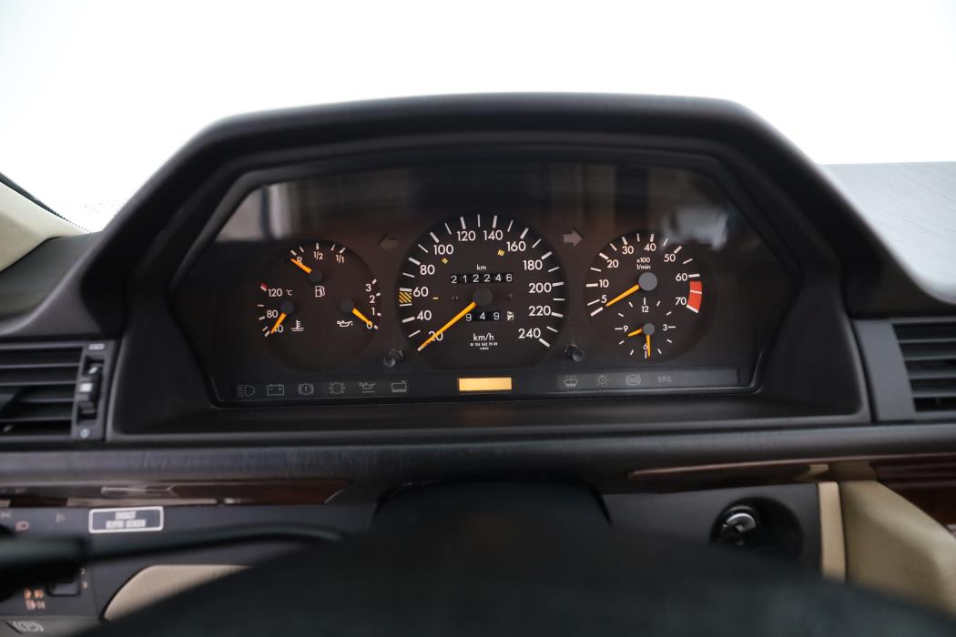 Mercedes-Benz E 1995