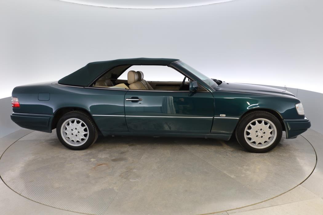 Mercedes-Benz E 1995