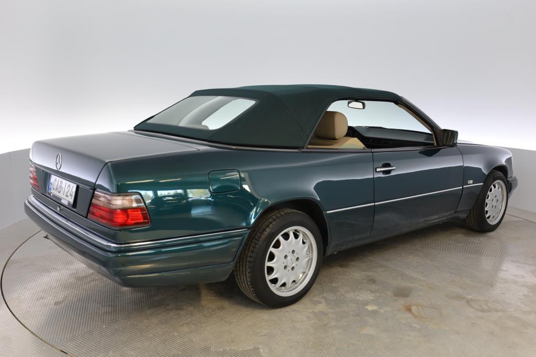 Mercedes-Benz E 1995