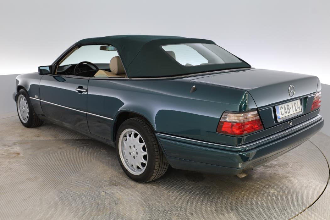 Mercedes-Benz E 1995