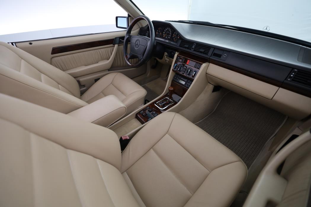 Mercedes-Benz E 1995