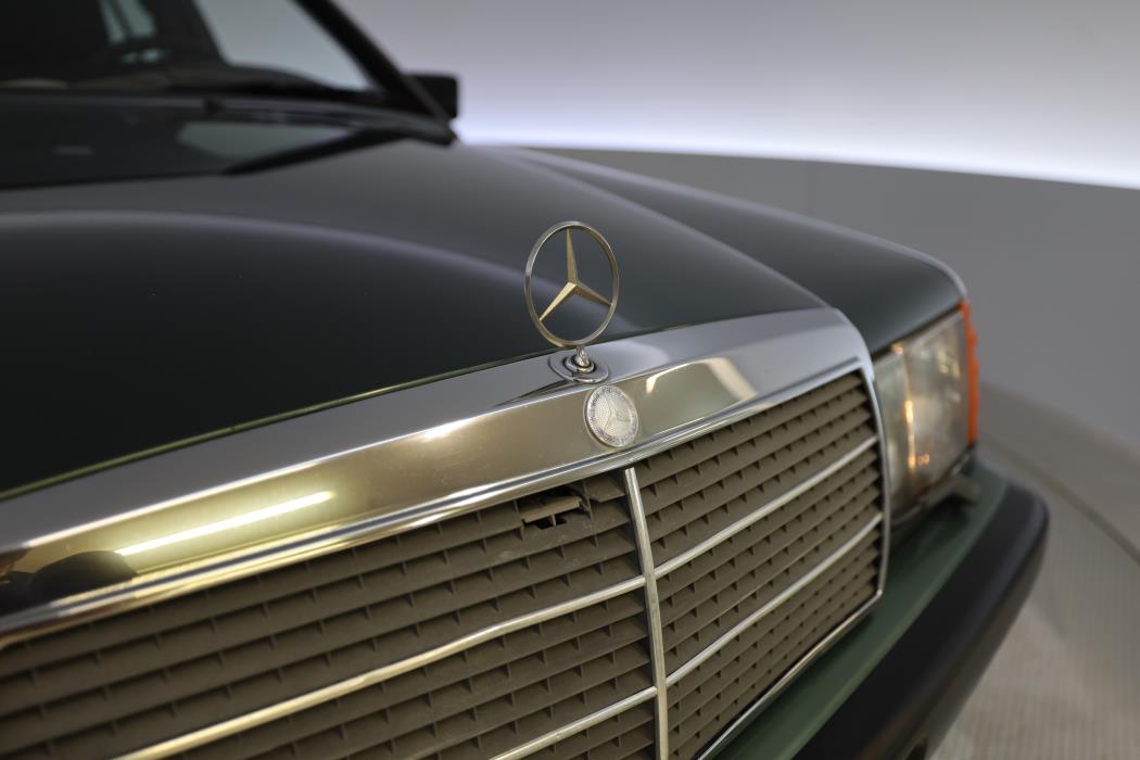 Mercedes-Benz 190 1990