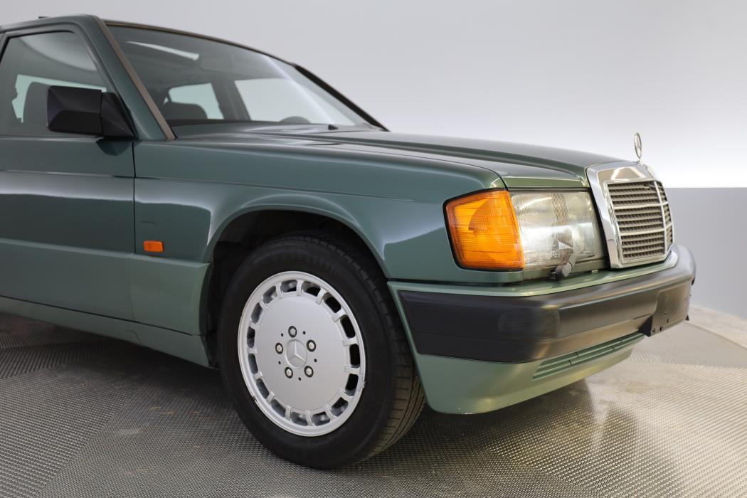 Mercedes-Benz 190 1990