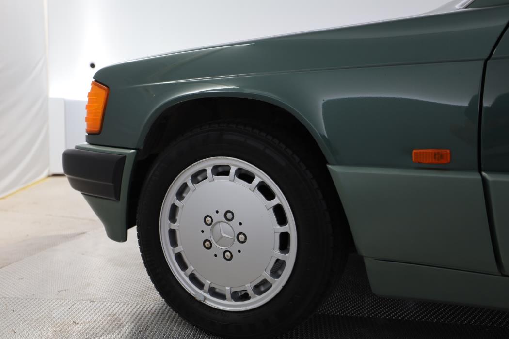 Mercedes-Benz 190 1990