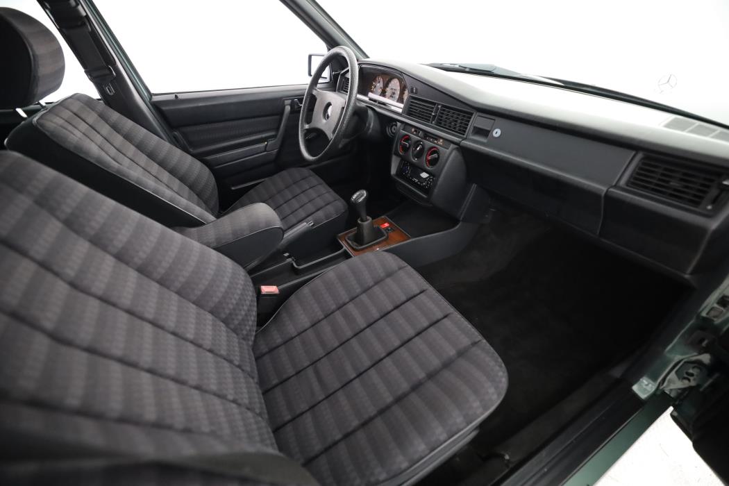 Mercedes-Benz 190 1990