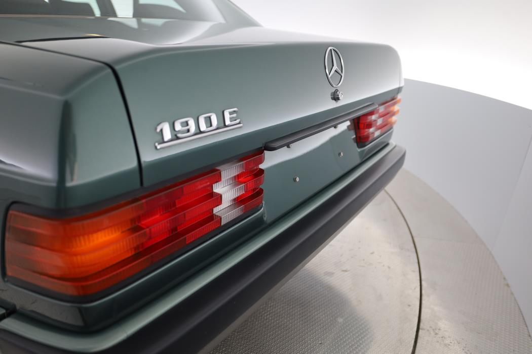 Mercedes-Benz 190 1990