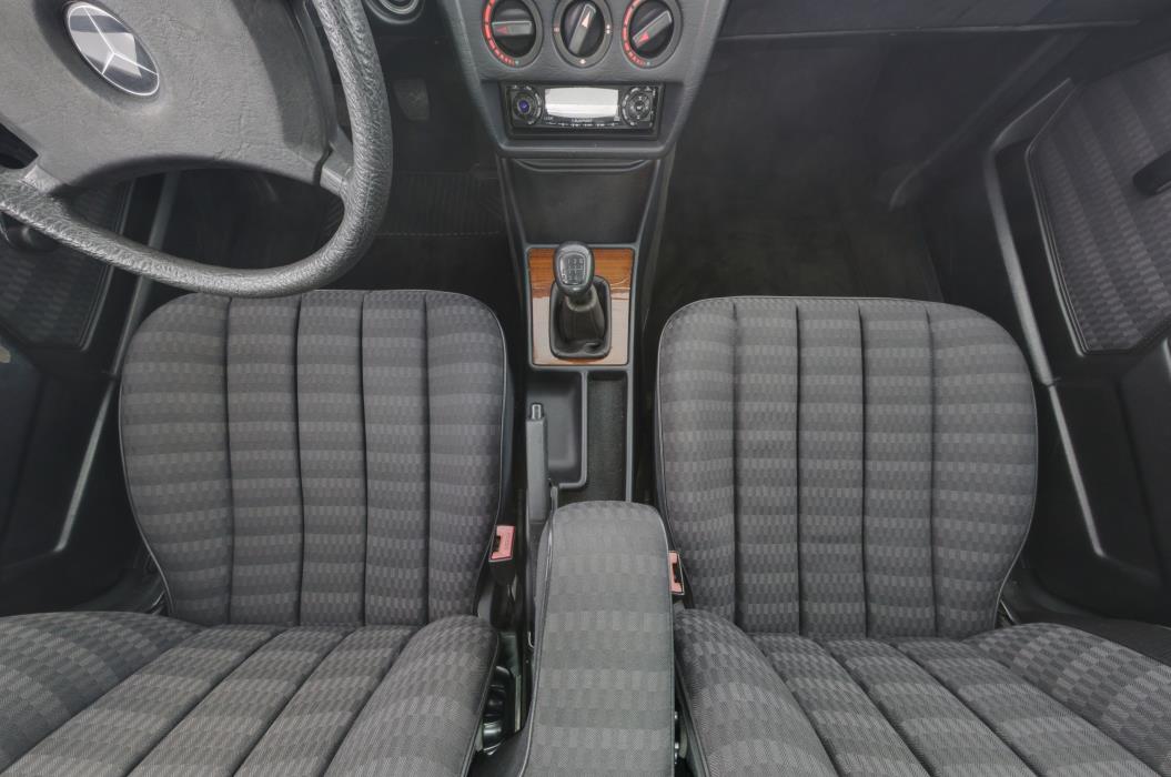 Mercedes-Benz 190 1990