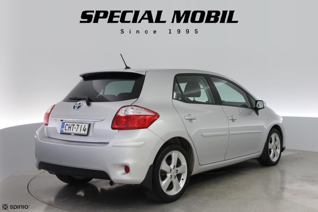 Toyota Auris 2011