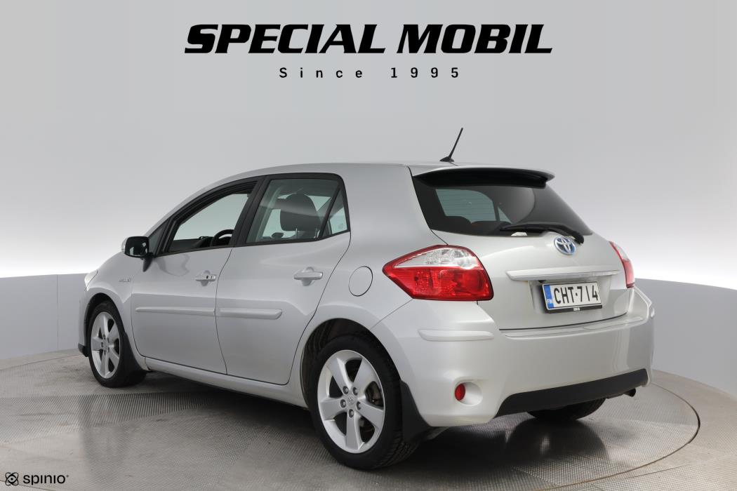 Toyota Auris 2011