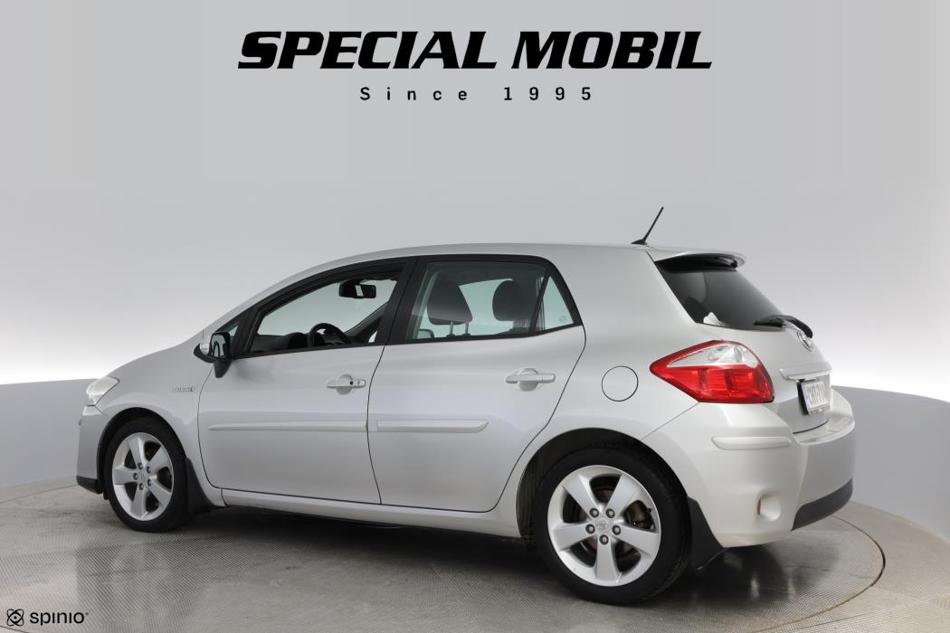 Toyota Auris 2011