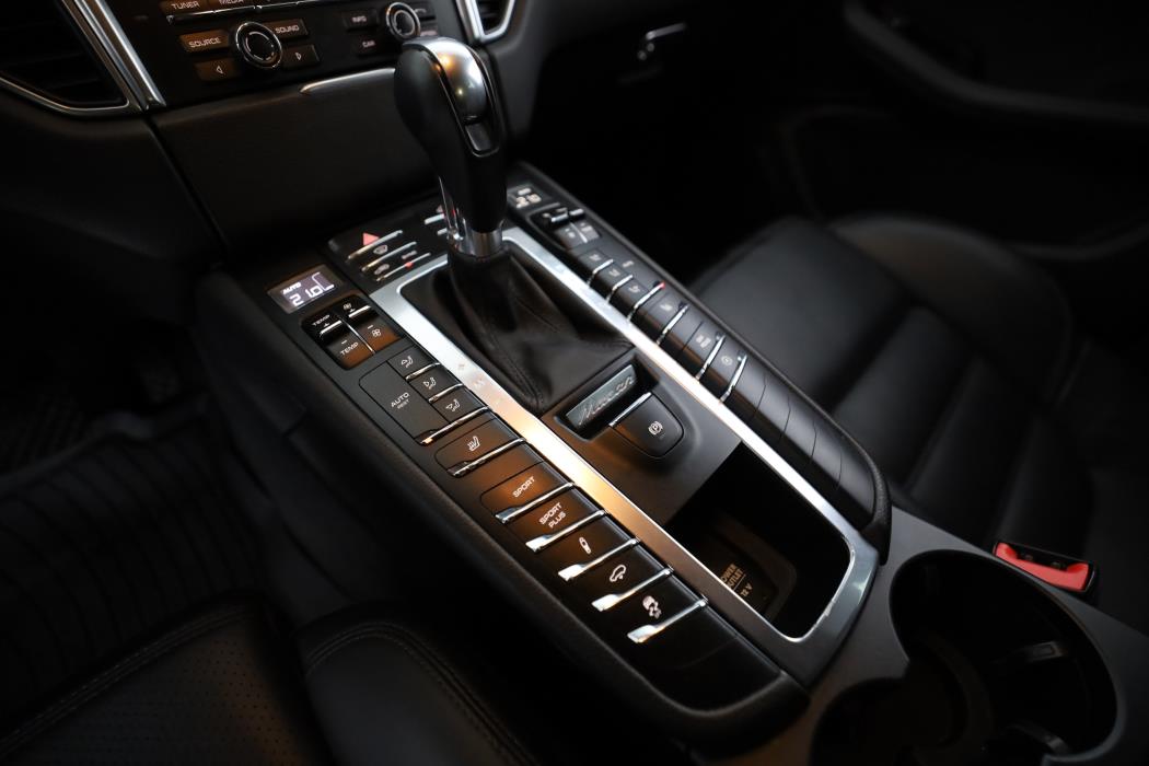 Porsche Macan 2015