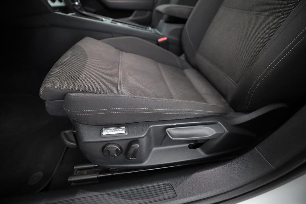 Volkswagen Passat 2019