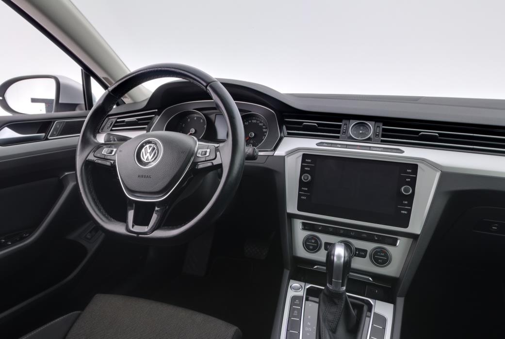 Volkswagen Passat 2019