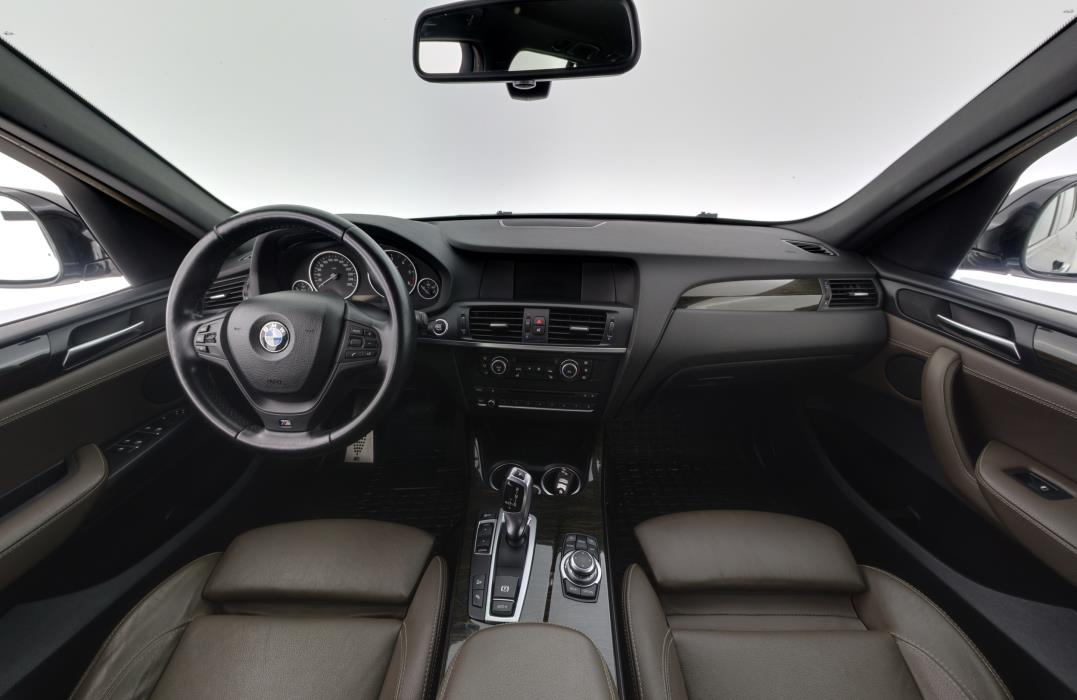 BMW X3 2011