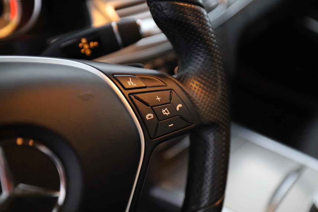 Mercedes-Benz E 2015