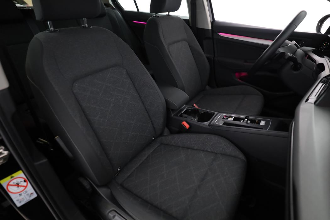 Volkswagen Golf 2021