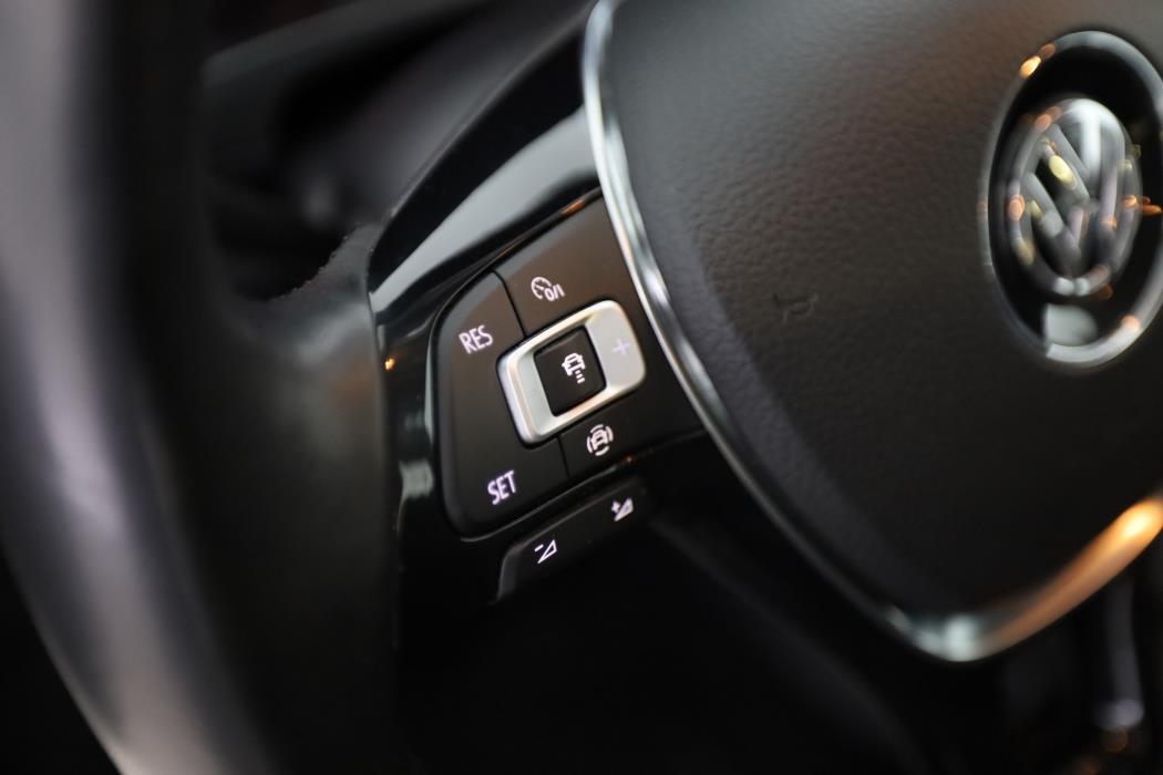 Volkswagen T-Roc 2019