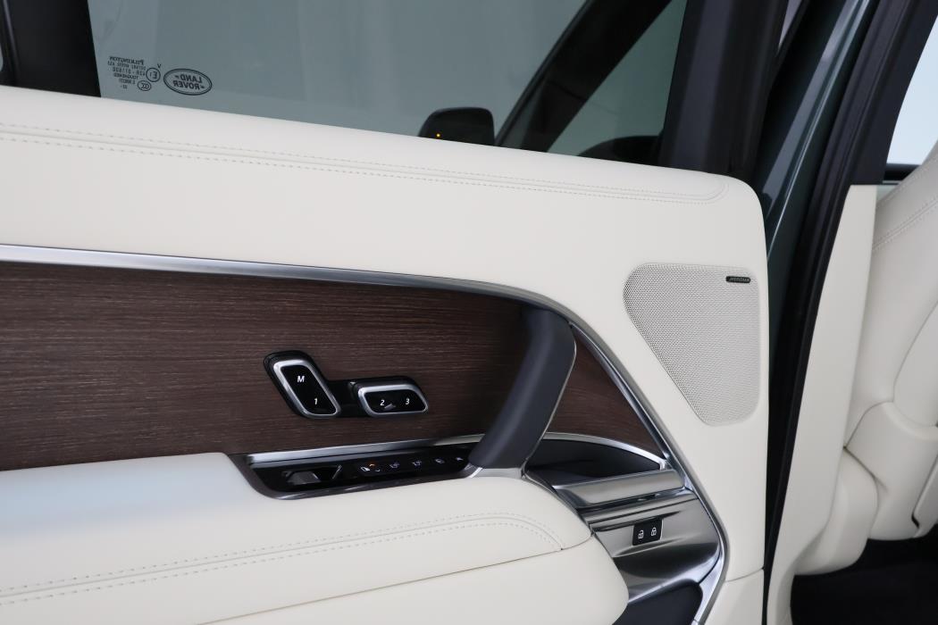 Land Rover Range Rover 2023