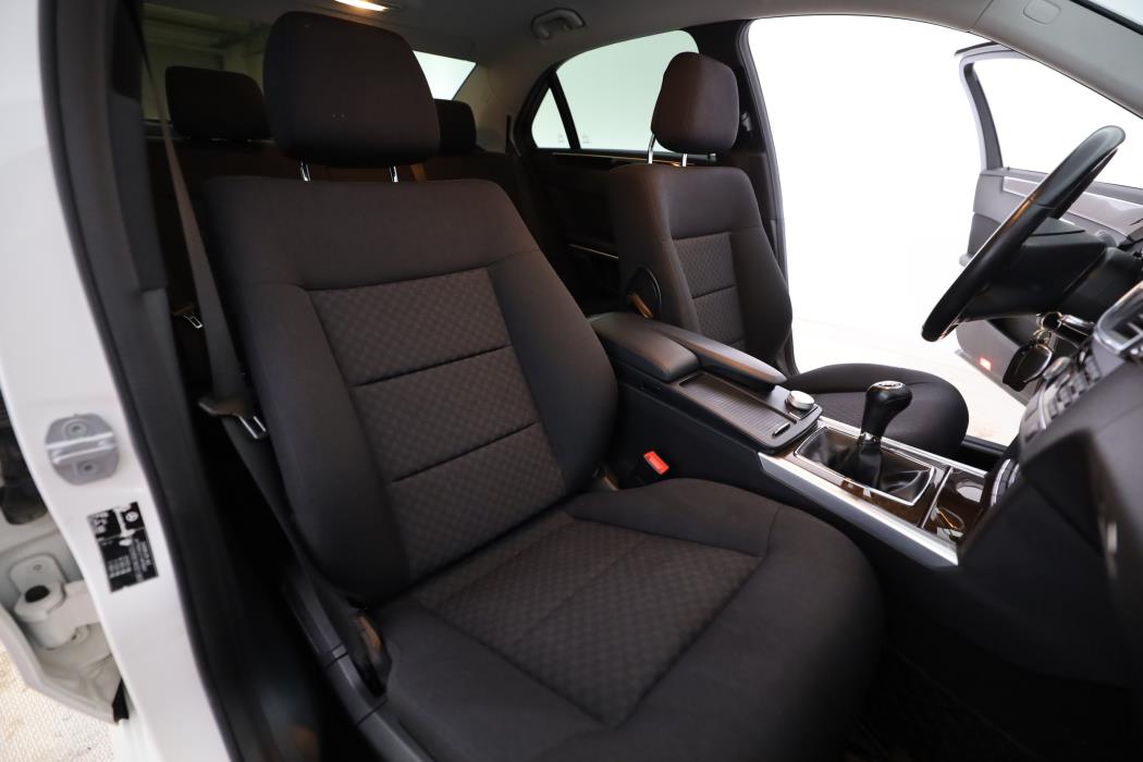 Mercedes-Benz E 2010