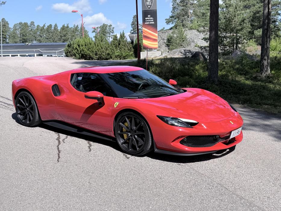 Ferrari 296 GTB 2023