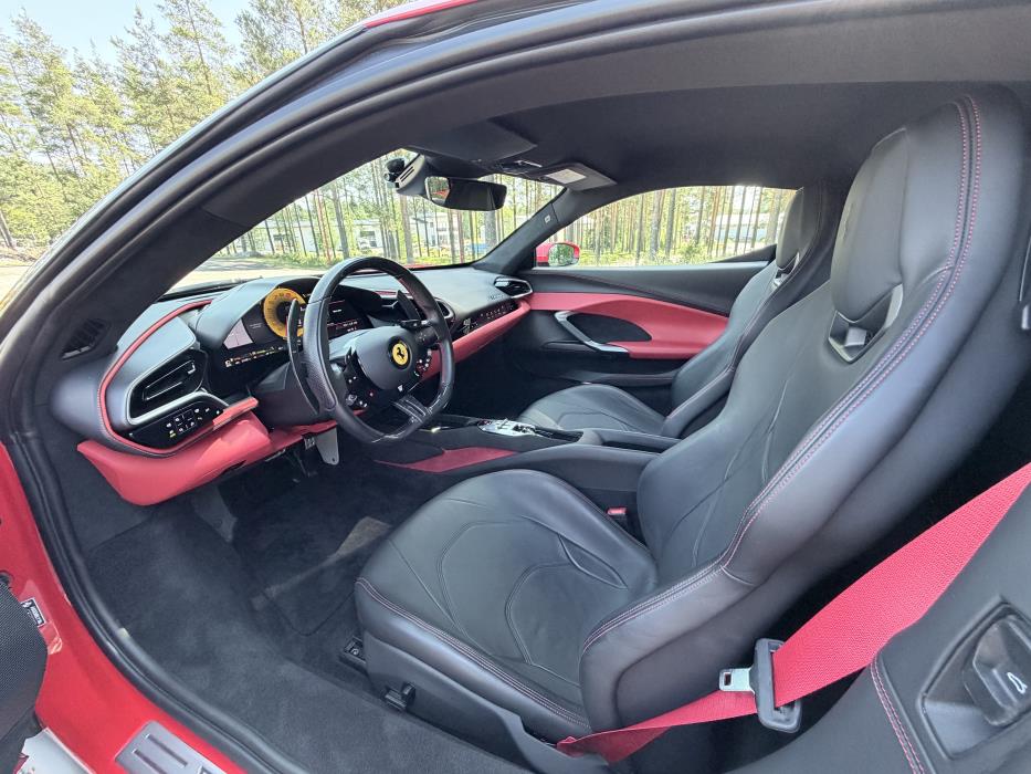 Ferrari 296 GTB 2023