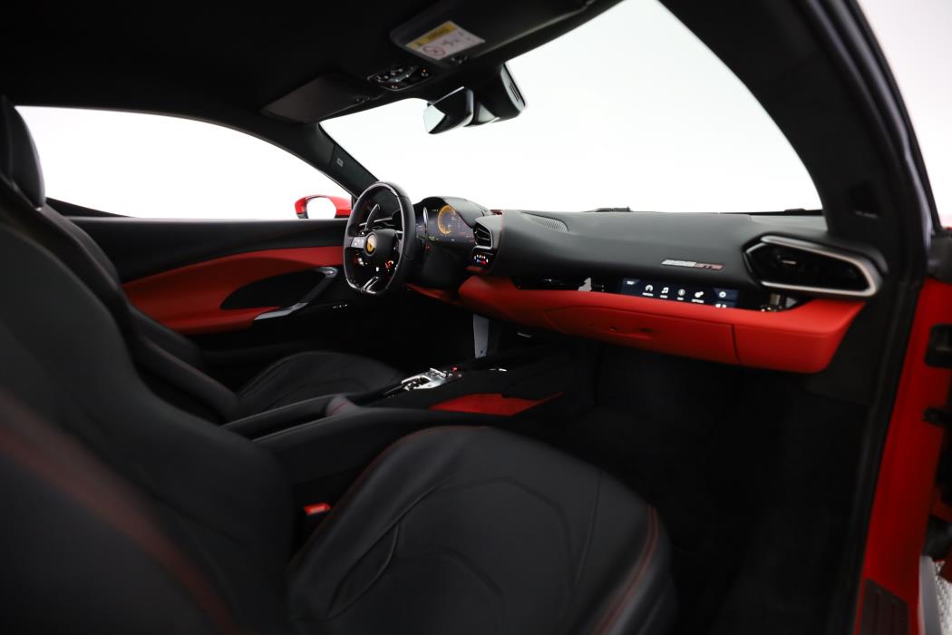 Ferrari 296 GTB 2023