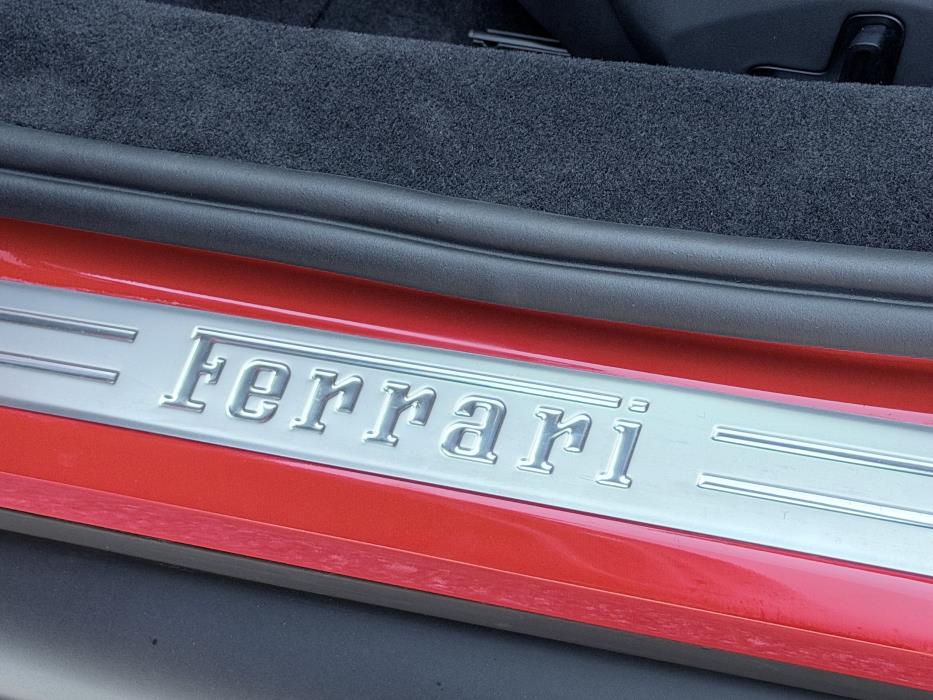 Ferrari 296 GTB 2023